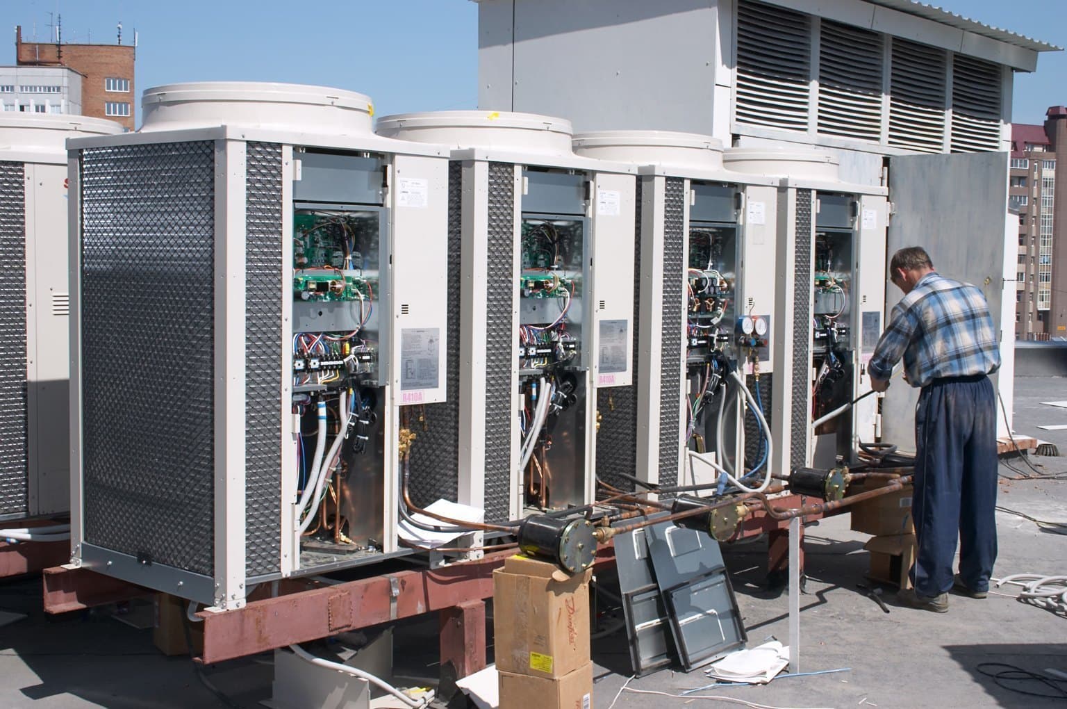 Why VRV / VRF Aircon Servicing Is Important